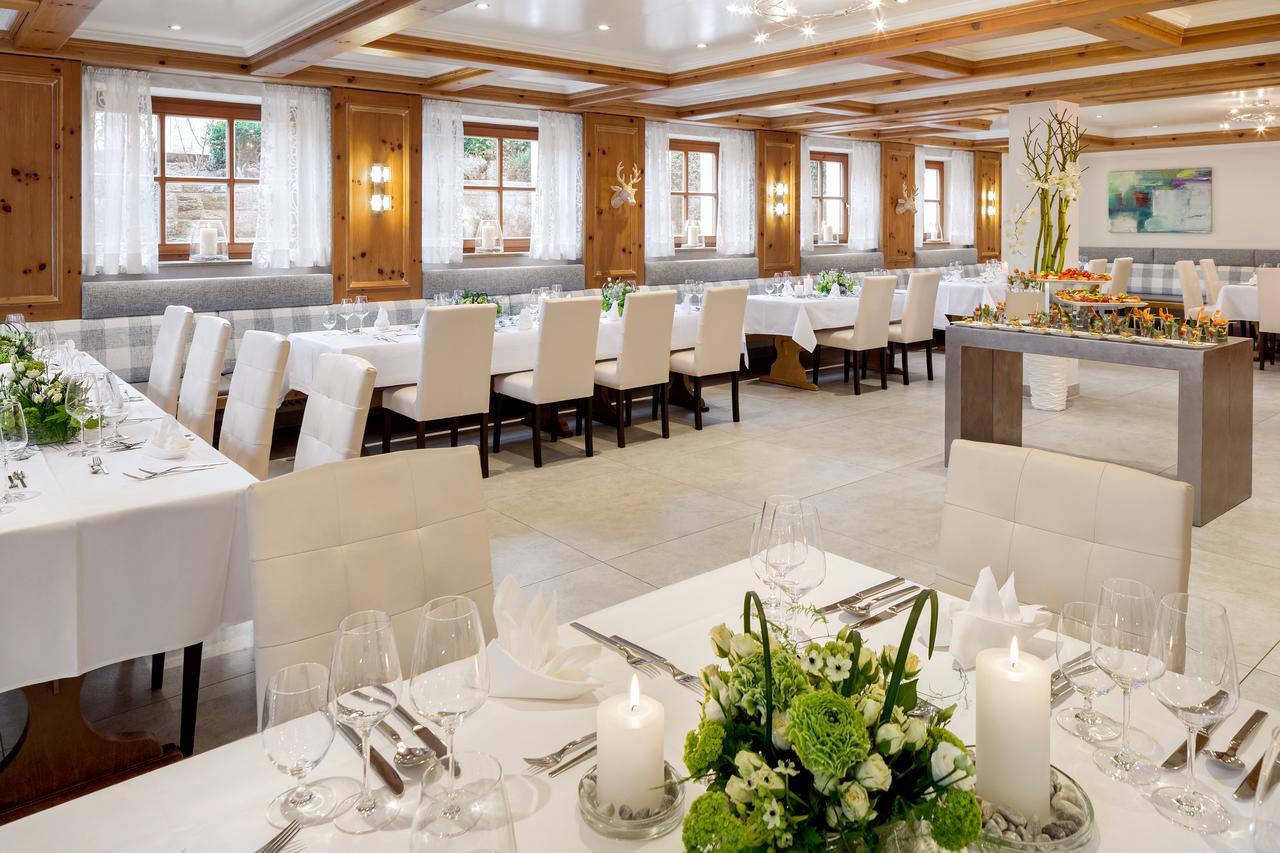 Hotel-Restaurant Distlerhof Leinburg エクステリア 写真