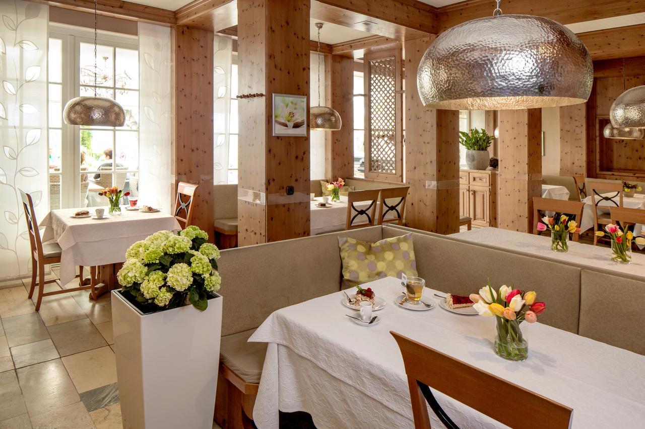 Hotel-Restaurant Distlerhof Leinburg エクステリア 写真
