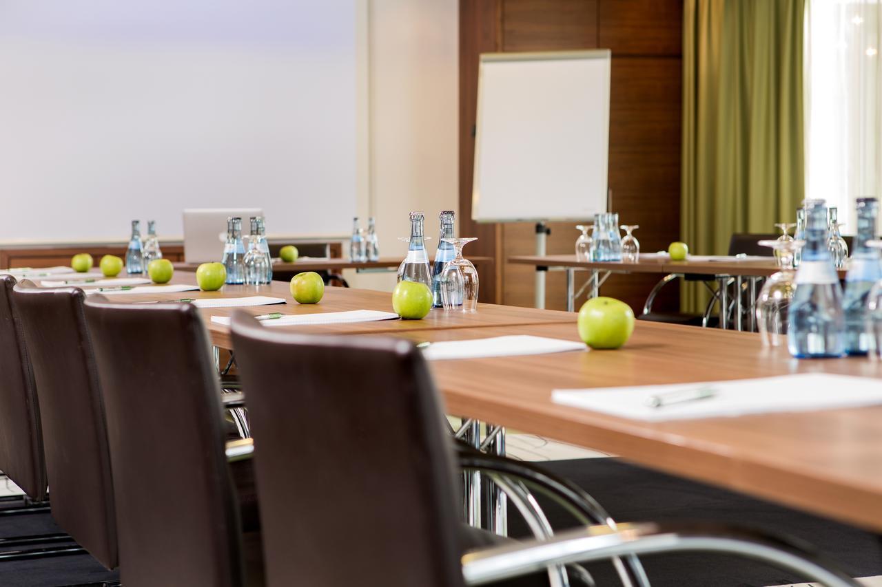 Hotel-Restaurant Distlerhof Leinburg エクステリア 写真