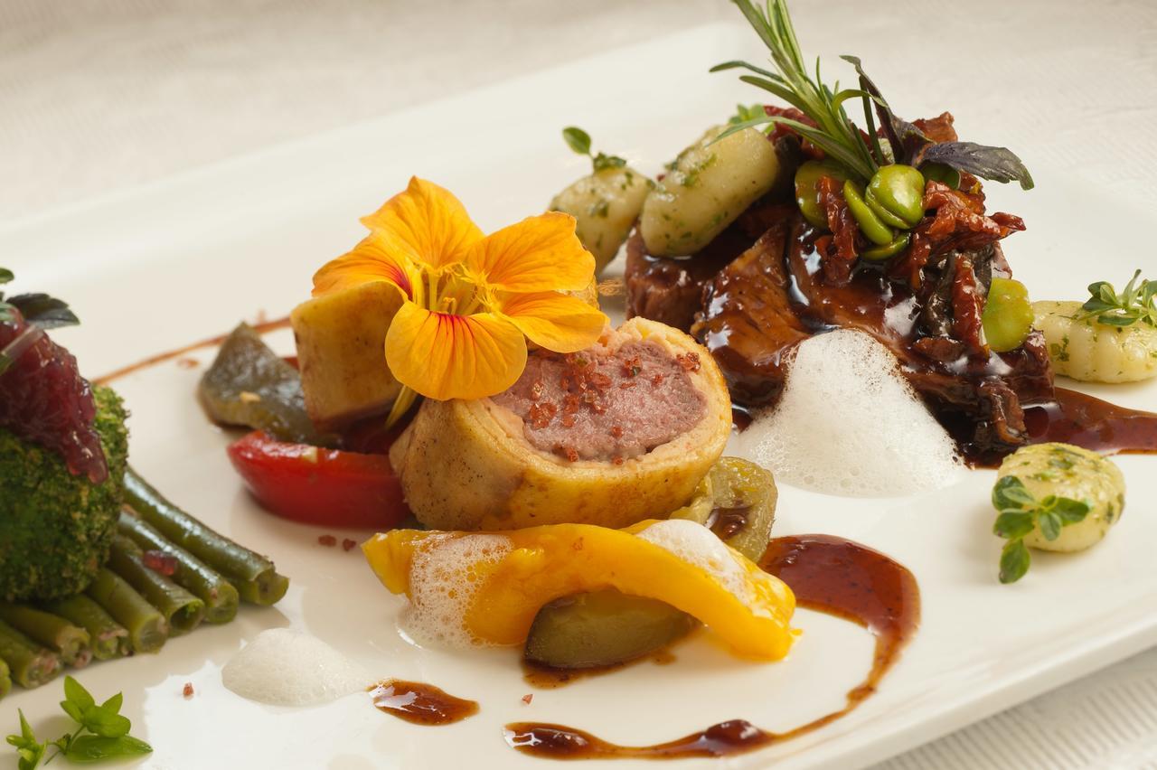 Hotel-Restaurant Distlerhof Leinburg エクステリア 写真